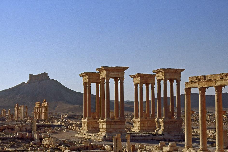 D:\DataFoto\Dia's - Reizen\1990-08-05 Syrie - Jordanie\10 Palmyra\Best Of\Syri0245x.jpg