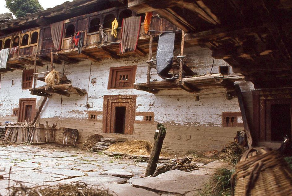 D:\DataFoto\Dia's - Reizen\1995-07-16 Ladakh\02 Manali\Best Of\Ldak0104y.jpg
