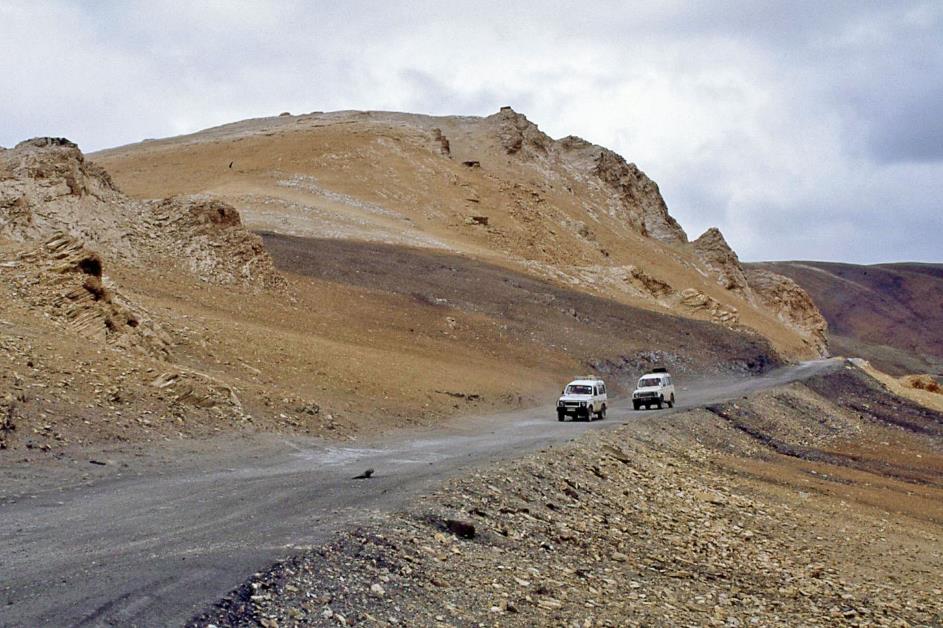 D:\DataFoto\Dia's - Reizen\1995-07-16 Ladakh\05 Naar Leh\Best Of\Ldak0360y.jpg