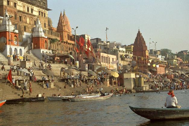 D:\DataFoto\Dia's - Reizen\2004-04-03 Orissa\02 Varanasi\Best Of\NInd0035y.jpg