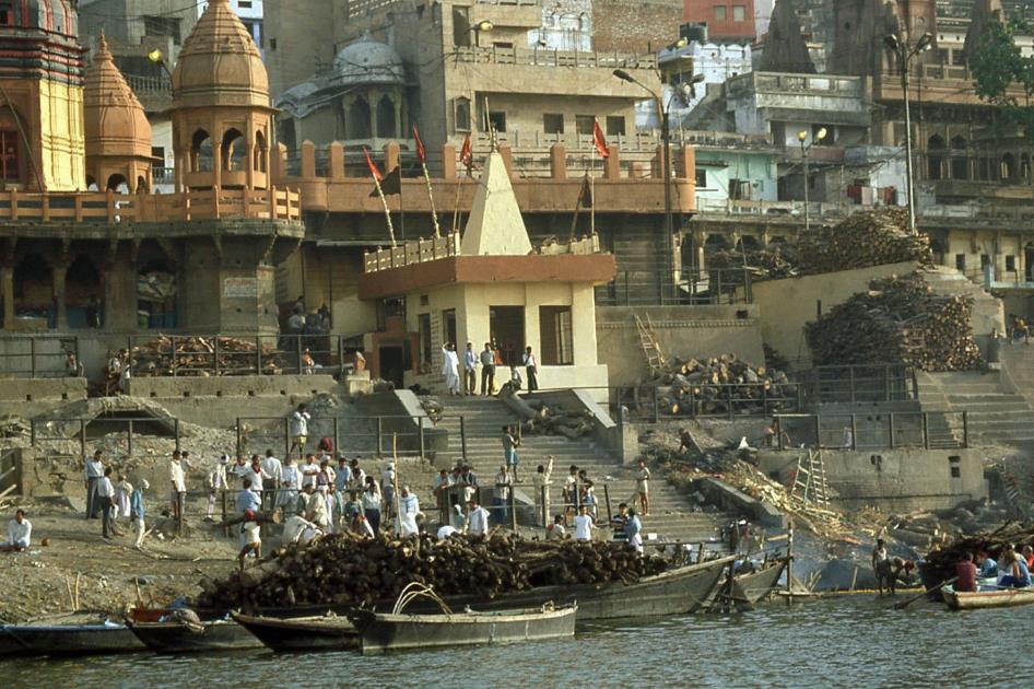 D:\DataFoto\Dia's - Reizen\2004-04-03 Orissa\02 Varanasi\Best Of\NInd0040y.jpg