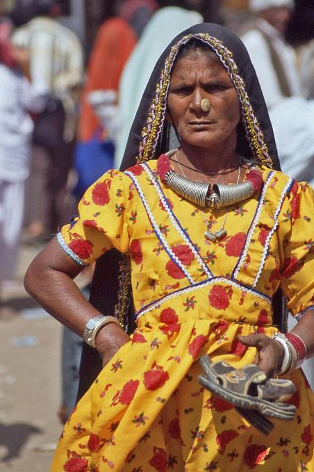 D:\DataFoto\Dia's - Reizen\2006-04-01 Rajasthan - Gujarat (herschikt)\09 Bhuj\Best Of\Guja0131y.jpg
