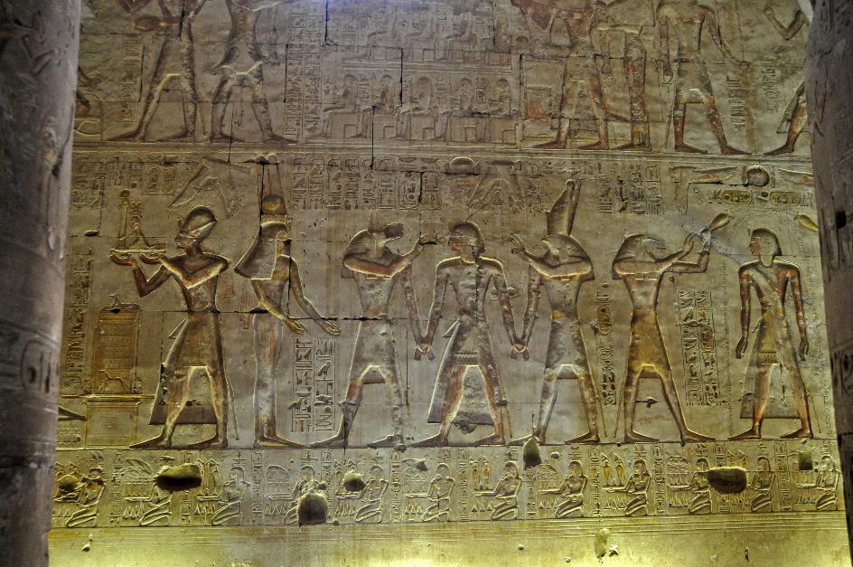 D:\DataFoto\Foto's - Reizen\2010-04-04 Egypte (herschikt)\13 Abydos\Best Of (herschikt 2)\05 Zuilenzaal - Bas-reliefs\EGYP1328y.jpg