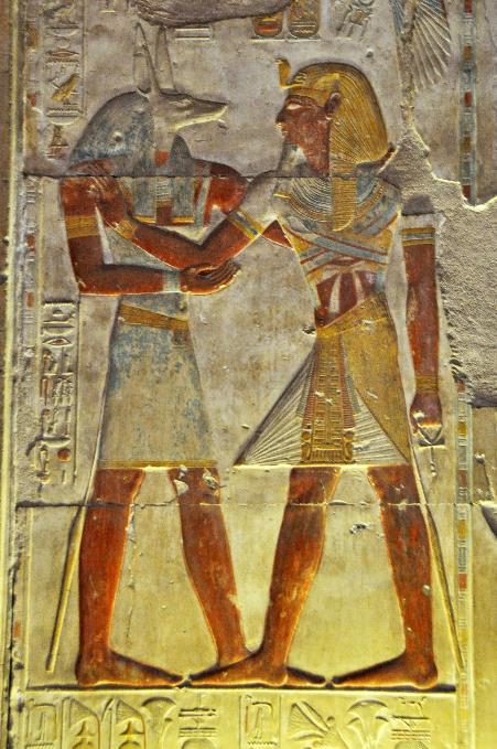D:\DataFoto\Foto's - Reizen\2010-04-04 Egypte (herschikt)\13 Abydos\Best Of (herschikt 2)\12 Nis met links Wepwawet en Seti\EGYP1346y.jpg