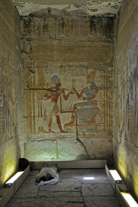 D:\DataFoto\Foto's - Reizen\2010-04-04 Egypte (herschikt)\13 Abydos\Best Of (herschikt 2)\32 Schrijn Osiris - Globaal\EGYP1356y.jpg