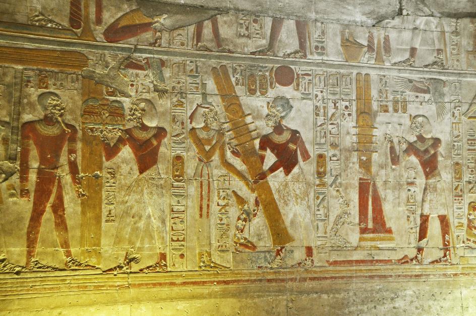 D:\DataFoto\Foto's - Reizen\2010-04-04 Egypte (herschikt)\13 Abydos\Best Of (herschikt 2)\39 Schrijn Osiris - Oprichting djed\EGYP1372y.jpg