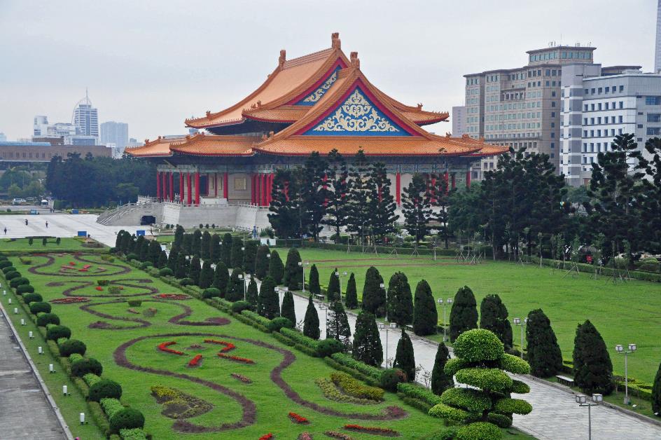 D:\DataFoto\Foto's - Reizen\2013-03-31 Taiwan (herschikt)\26 Taipei - Chiang Kai-shek Memorial\Best Of\TAIW1872y.jpg