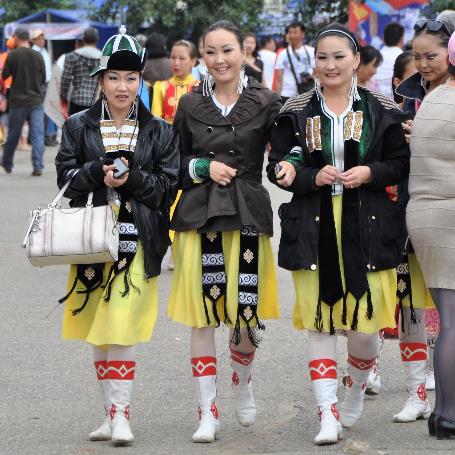 D:\DataFoto\Foto's - Reizen\2013-07-08 Mongolie\24 - 01 Naadam Ingang stadion\MONG0374v.jpg