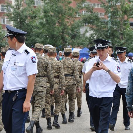 D:\DataFoto\Foto's - Reizen\2013-07-08 Mongolie\24 - 01 Naadam Ingang stadion\Werkmap\MONG0326v.jpg