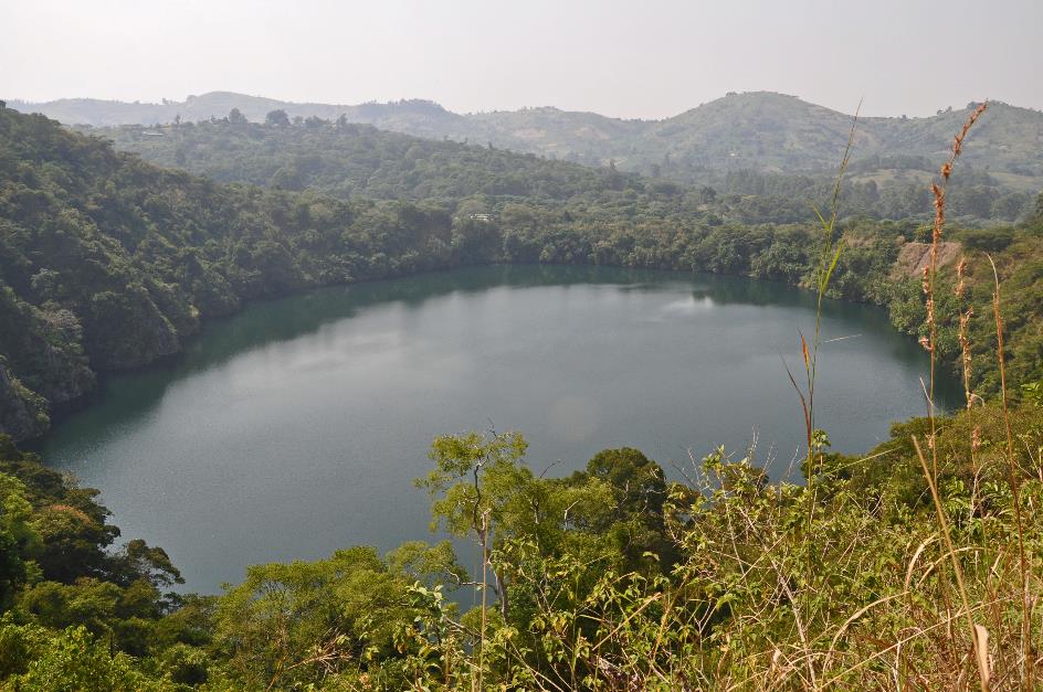 D:\DataFoto\Foto's - Reizen\2016-07-11 Oeganda - Rwanda\12 Lake Papaya Wandeling\Best Of\OERW1846y.jpg