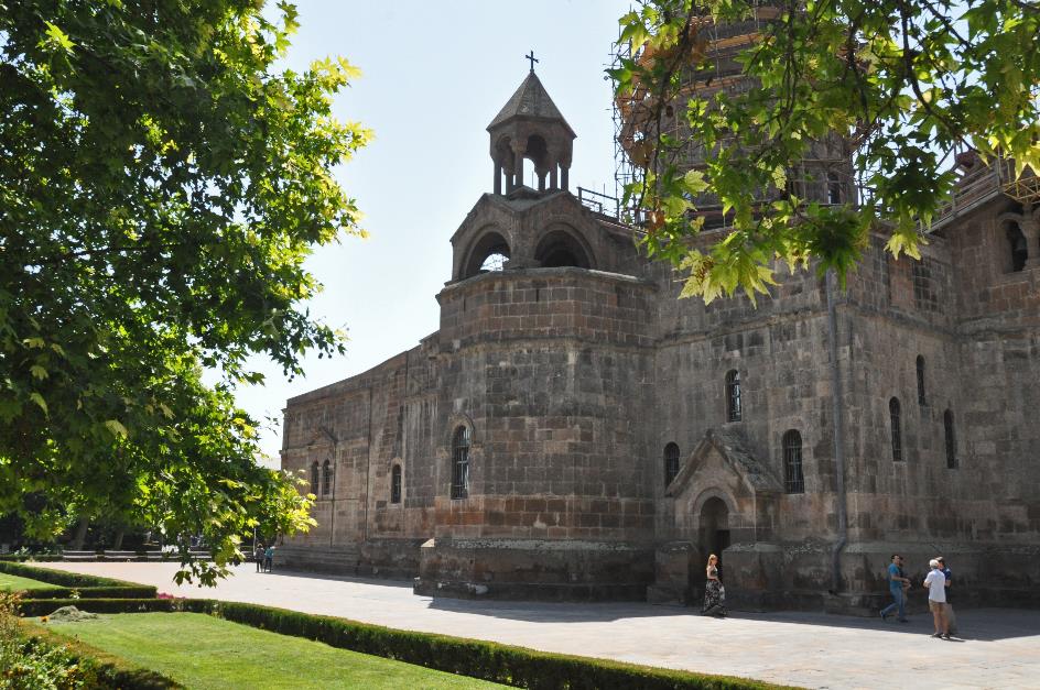 D:\DataFoto\Foto's - Reizen\2017-07-15 Georgie - Armenie (herschikt)\16 Etsjmiadzin\Best Of\GEAM1176y.jpg