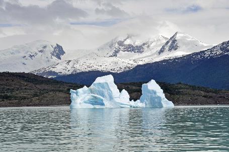 D:\DataFoto\Foto's - Reizen\2017-10-29 Patagonie\16 Brazo Norte (herschikt)\Best Of\1602 IJsbergen\PAGO2942x.jpg