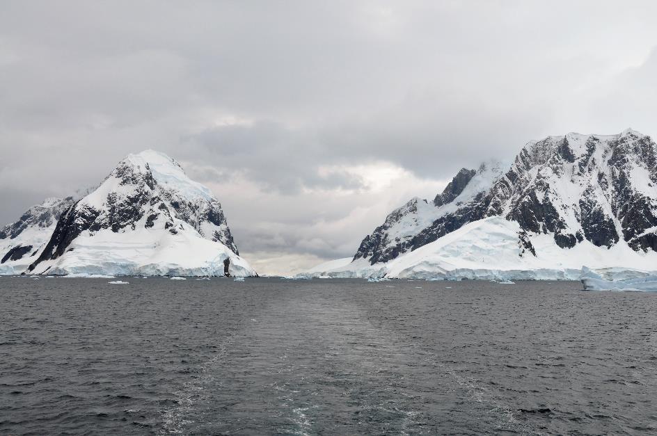 D:\DataFoto\Foto's - Reizen\2018-01-21 Antarctica (herschikt)\17 Lemairekanaal\Best Of\ANTA2115x.jpg