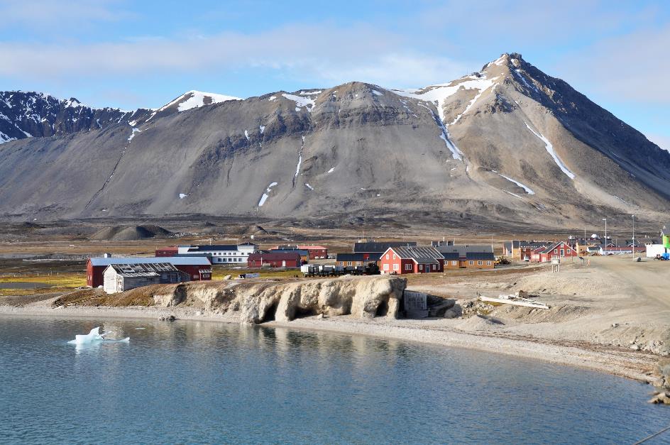 D:\DataFoto\Foto's - Reizen\2018-07-18 Spitsbergen\02 Ny-Alesund\Werkmap\SPIT0139x.jpg