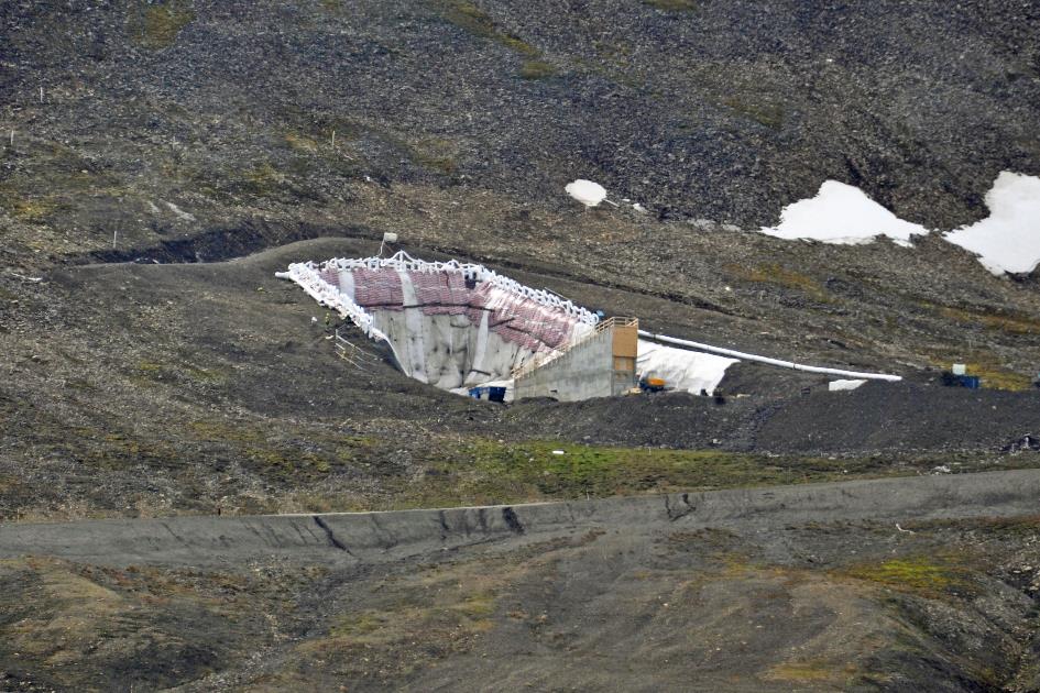 D:\DataFoto\Foto's - Reizen\2018-07-18 Spitsbergen\01 Longyearbyen\Best Of\SPIT0035y.jpg