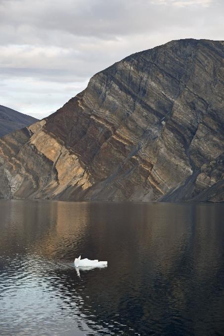 D:\DataFoto\Foto's - Reizen\2022-08-30 Noordoost-Groenland\12 Antarctic Sund\Best Of\GROE2014y.jpg