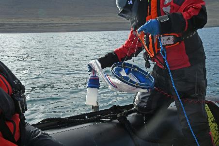 D:\DataFoto\Foto's - Reizen\2023-08-13 Noordwestelijke Doorvaart\34 Beechey Island - Science Boat\Best Of\NWD_3248y.jpg