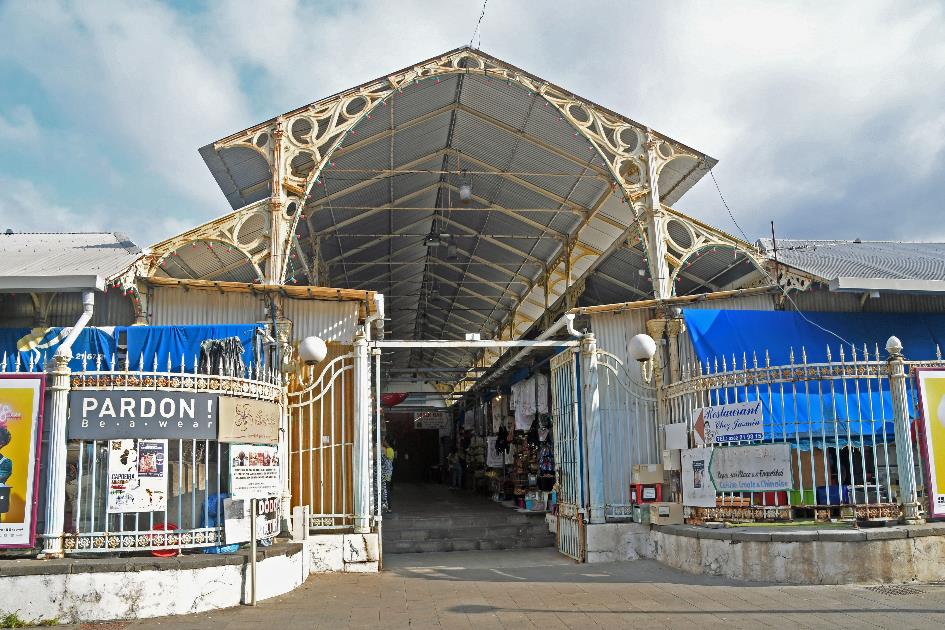 D:\DataFoto\Foto's - Reizen\2023-10-16 La Reunion\01 Saint-Denis\Best Of\REU_0013y.jpg