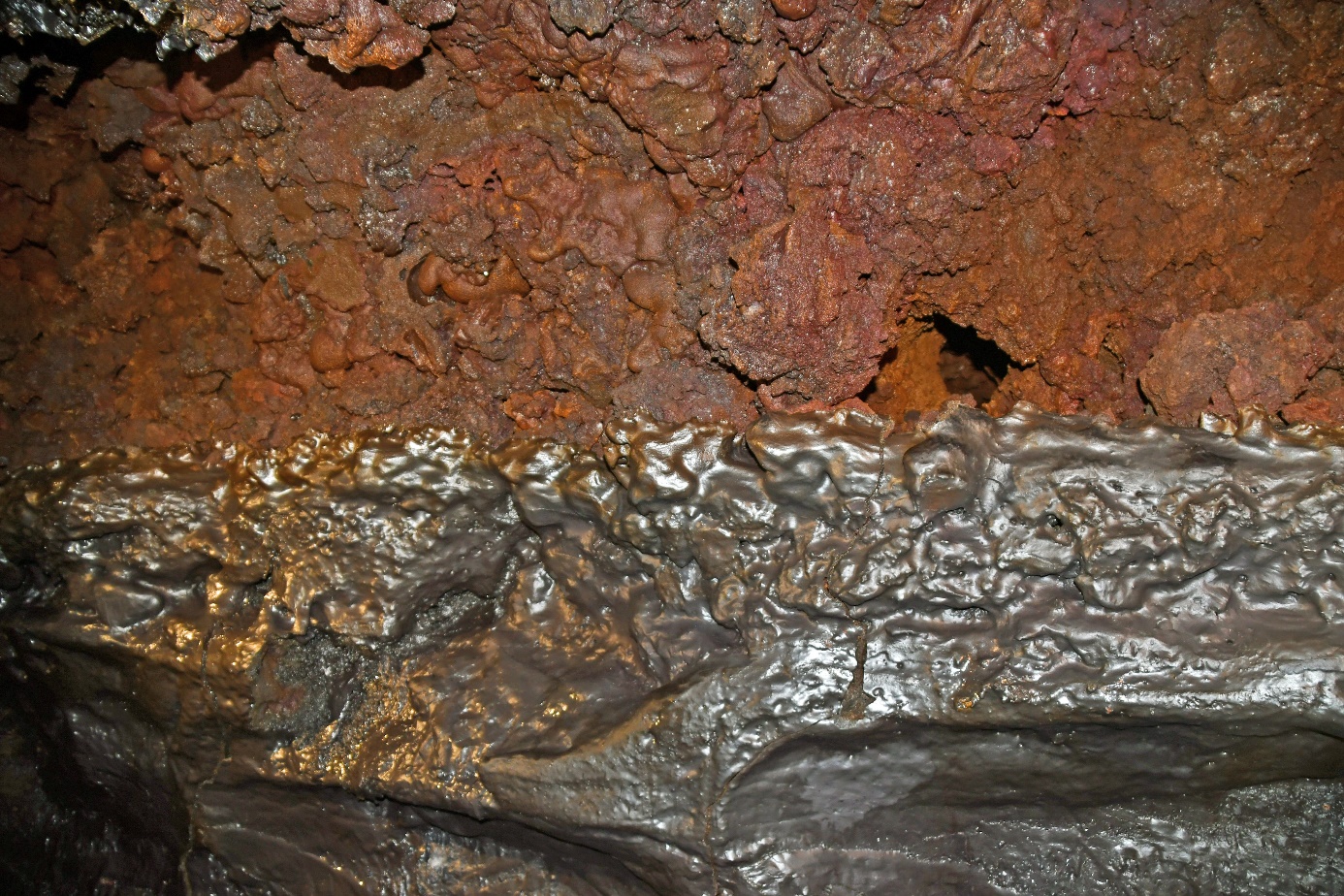 D:\DataFoto\Foto's - Reizen\2023-10-16 La Reunion\14 Lavatunnels\Best Of\REU_0780y.jpg