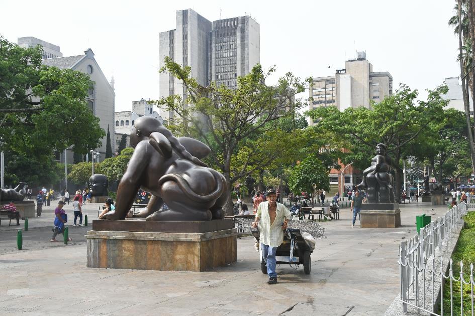 D:\DataFoto\Foto's - Reizen\2024-03-01 Colombia (herschikt)\53 Plaza Botero\_Best Of\COL_4011y.jpg